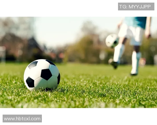 杨伟足球生涯回顾与展望:从绿茵场到人生哲学的对话 杨伟足球生涯回顾与展望:从绿茵场到人生哲学的对话